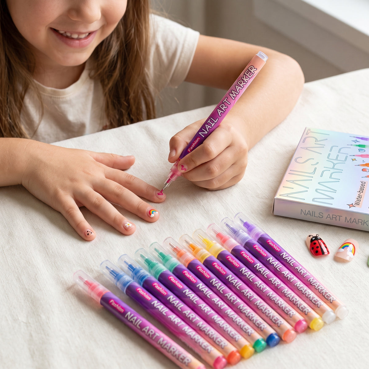 Stylos Nail Art – Pour une manucure créative et sans effort
